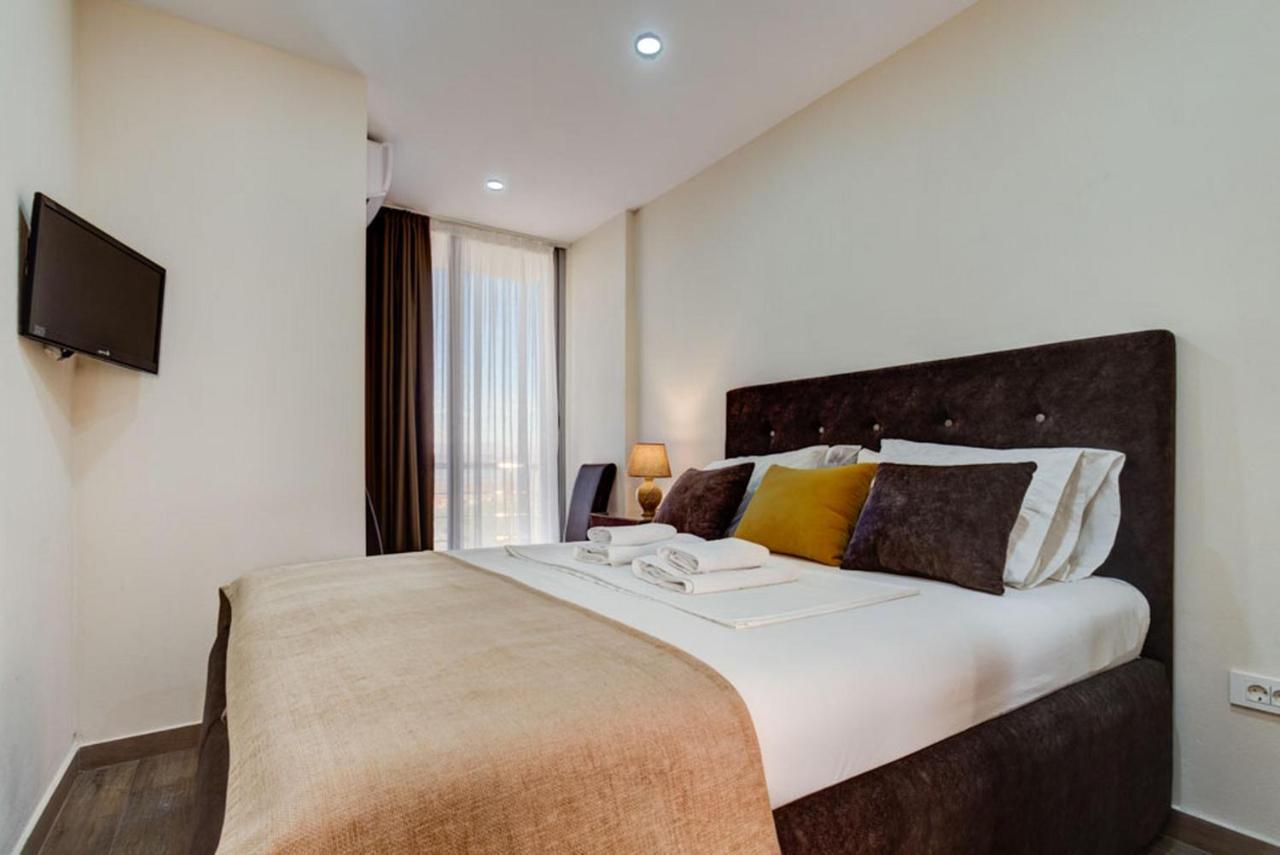 Hotel Zan Ulcinj Esterno foto