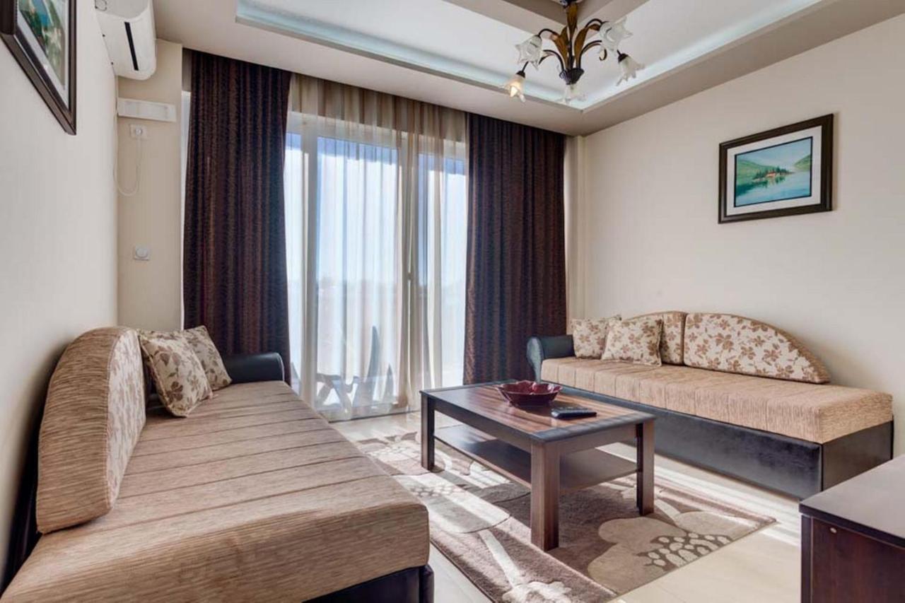 Hotel Zan Ulcinj Esterno foto