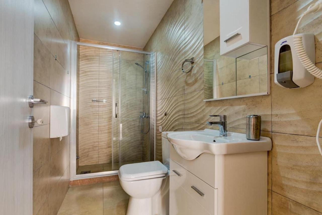 Hotel Zan Ulcinj Esterno foto